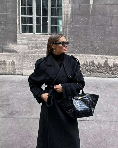 Oversized trenchcoat – By Livelle